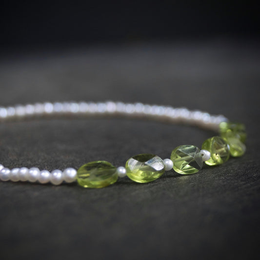 14K Solid Gold: Peridot & Pearl Bead Bracelet| Green Crystal Bracelet| Natural Pearl Bracelet